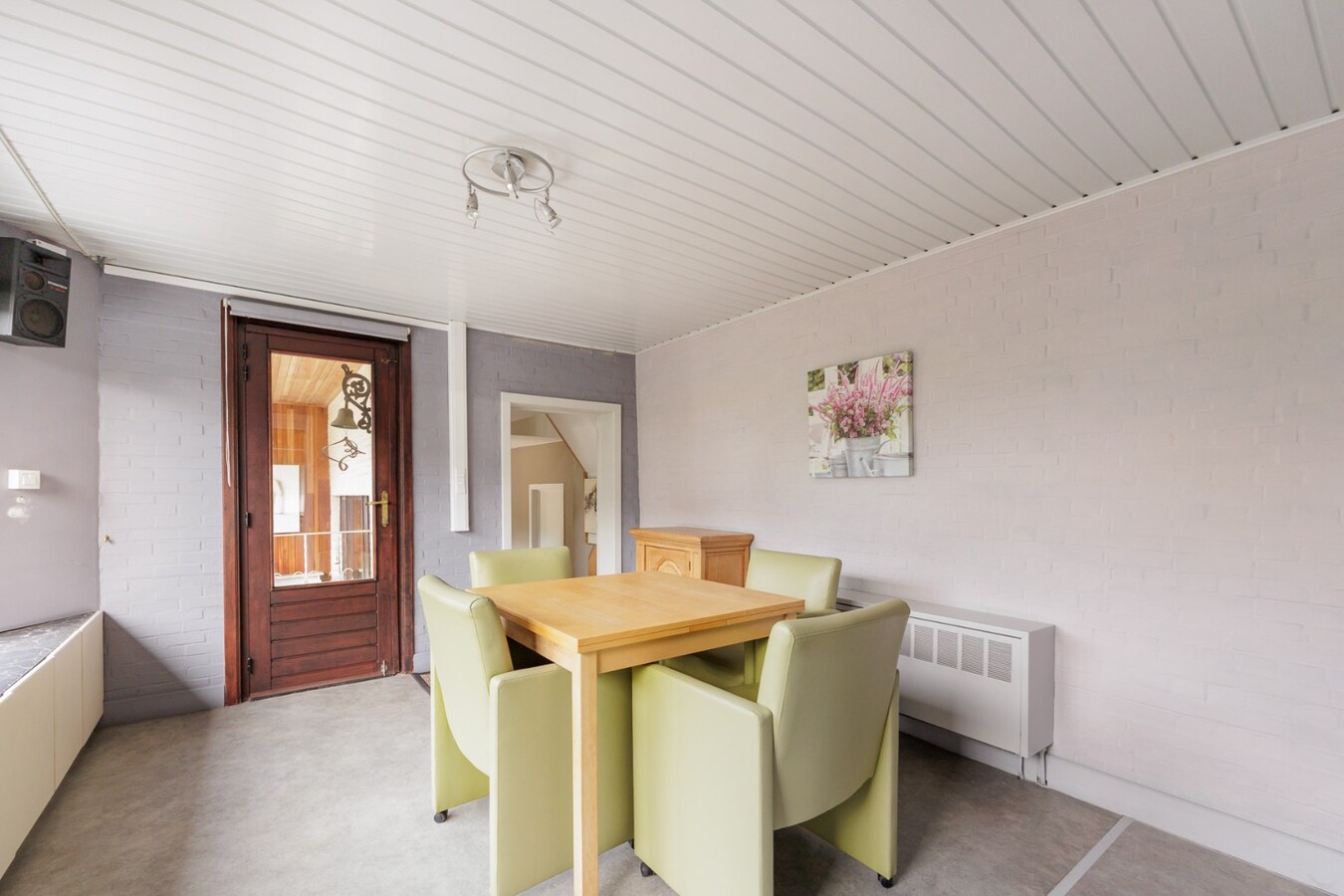 Kangoeroe/praktijk woning met 5 slaapkamers en prachtig open zicht 