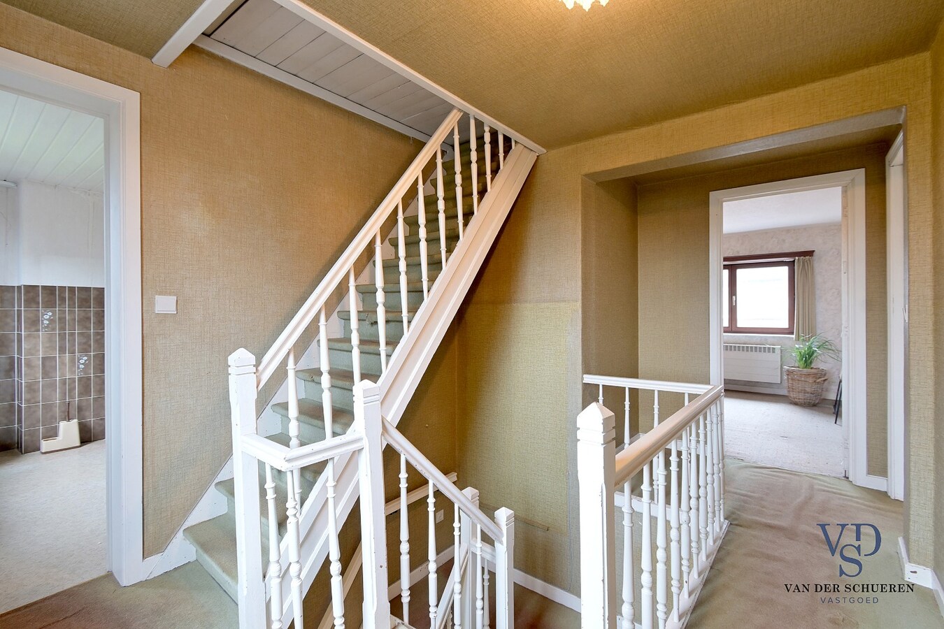 Bijzonder ruime gezinswoning. 