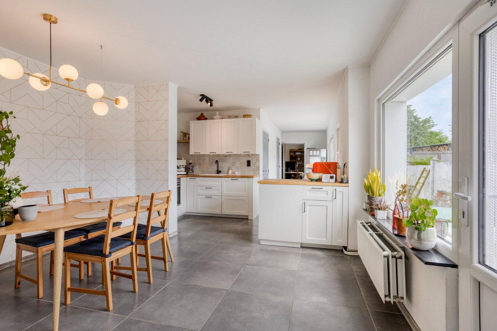 Zeer rustig gelegen half open bebouwing met 4 slaapkamers en ruime tuin in Pellenberg - EPC 162 kwh/m2 