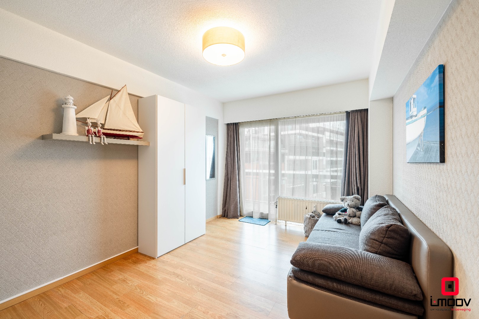 Ruim, lichtrijk hoekappartement met uniek havenzicht, topligging in hartje Oostende 