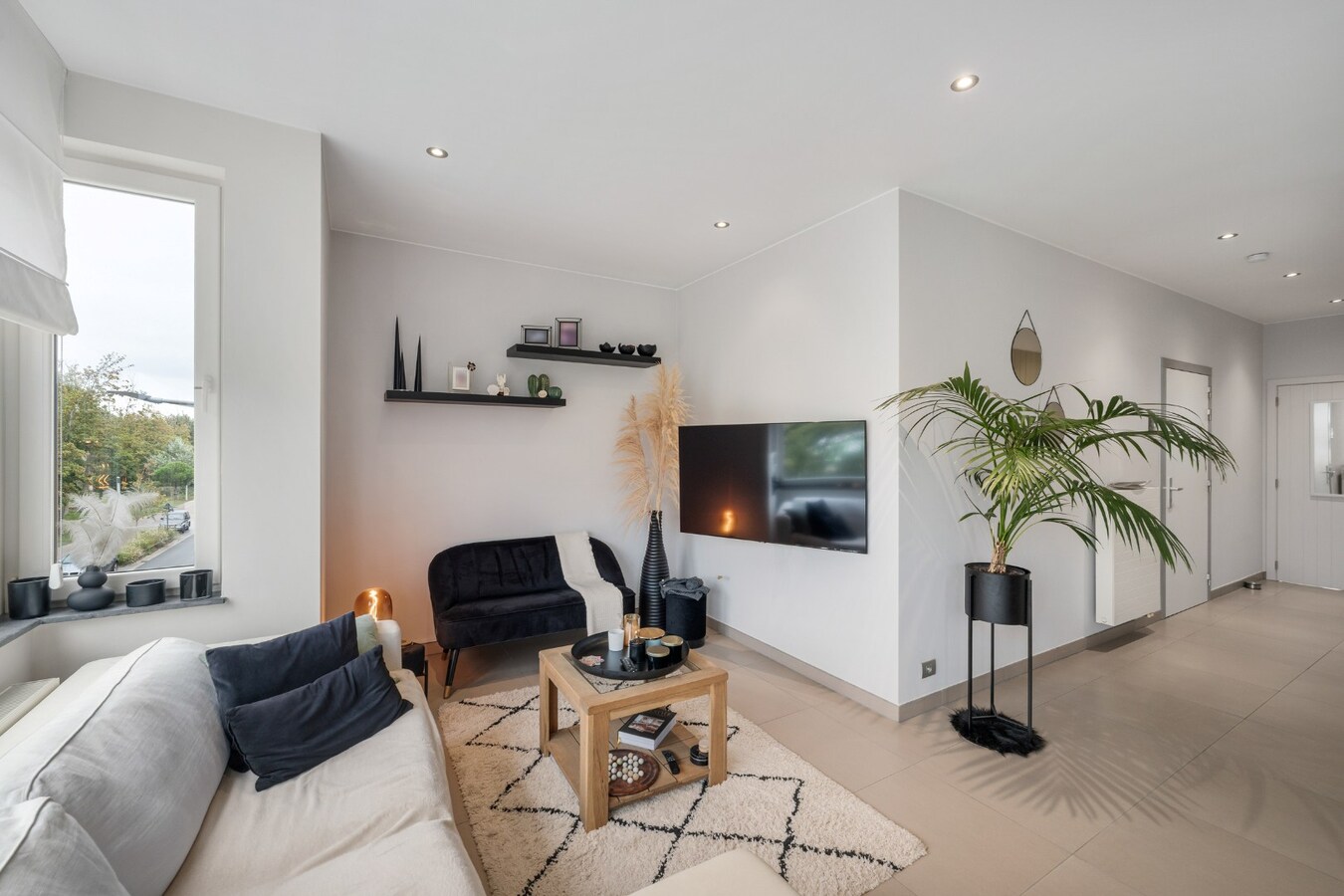 Instapklaar appartement met prachtig open en groen zicht nabij de zeedijk van Heist. 