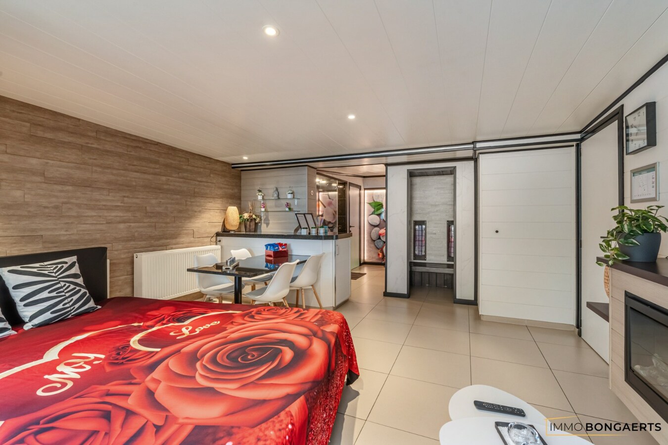 Exclusieve woning met volledig uitgeruste wellnesspraktijk nabij Hasselt 