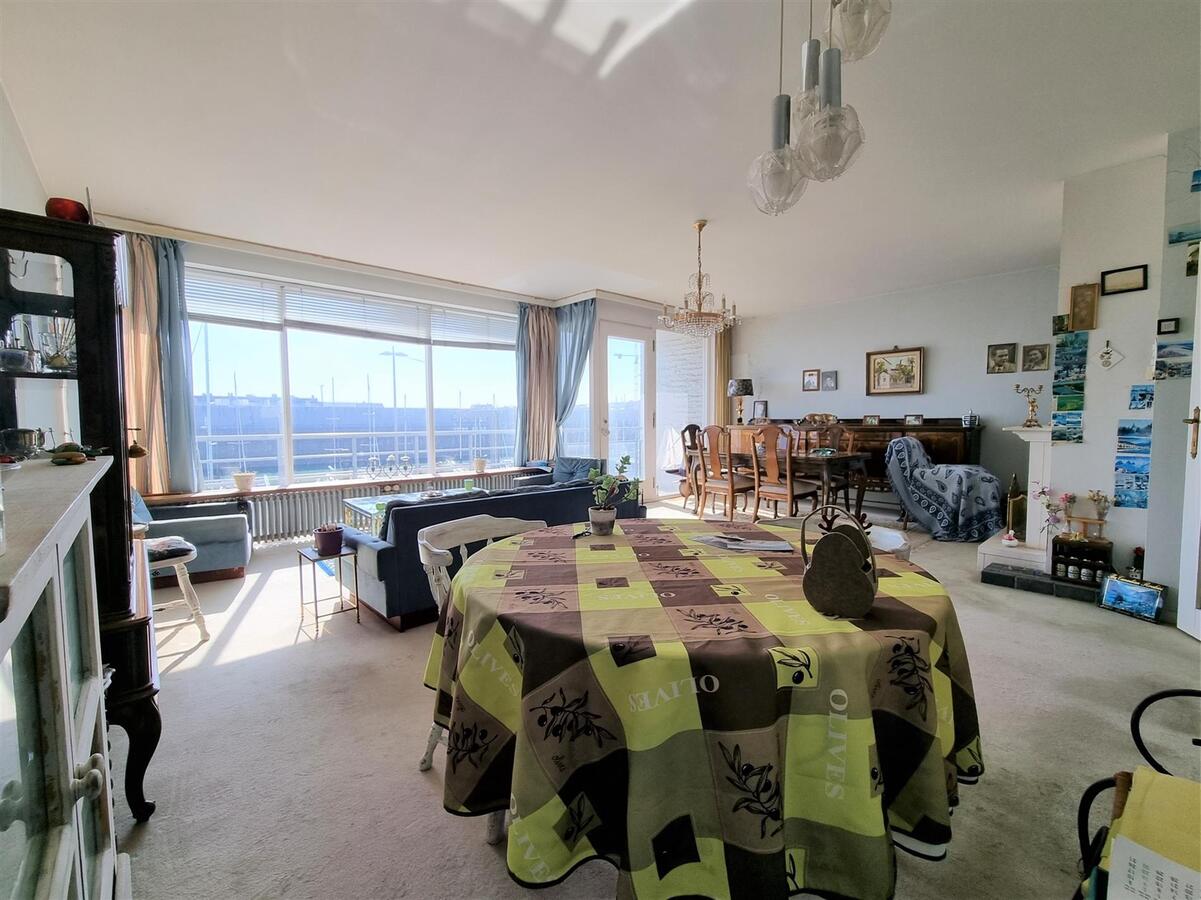 Zeer ruim, te renoveren appartement van 114m² met prachtige zichten - Zeebrugge 