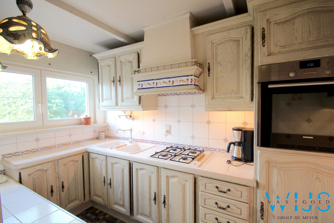 Instapklare Bel-étage in het centrum van Ertvelde! 