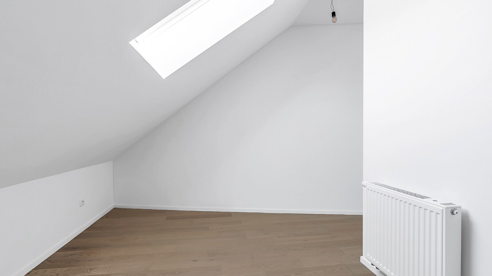 LINDEN (grens Kessel-Lo) groot huis met grote tuin 