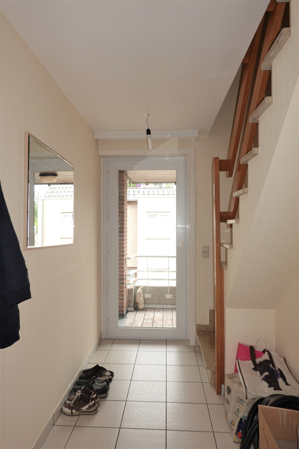 Duplexappartement in centrum Gistel met garage 