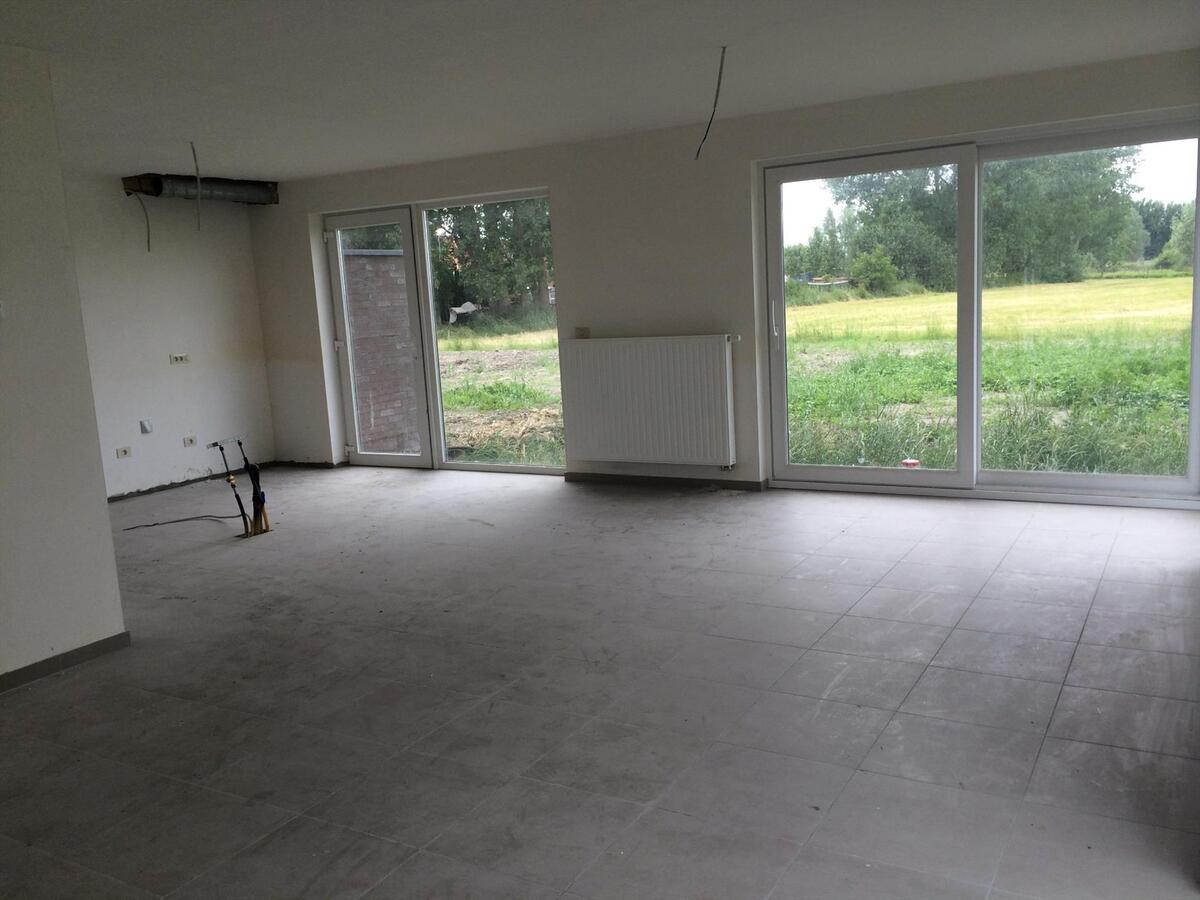 MAGNIFIEKE RUIME HOB OP CENTRALE LIGGING BREDENE-DORP 