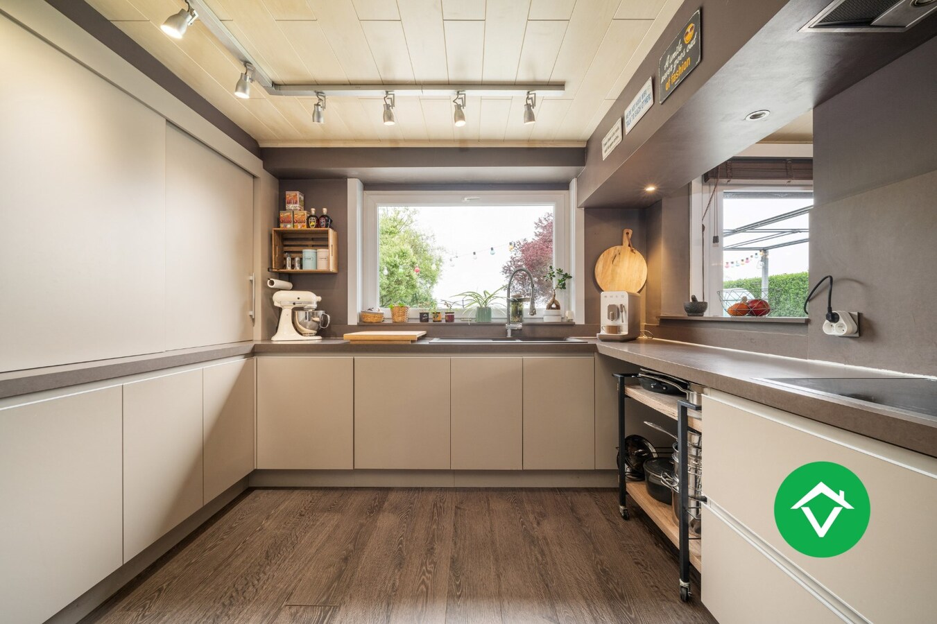 Woning met 4 slaapkamers en tuin te Gistel 