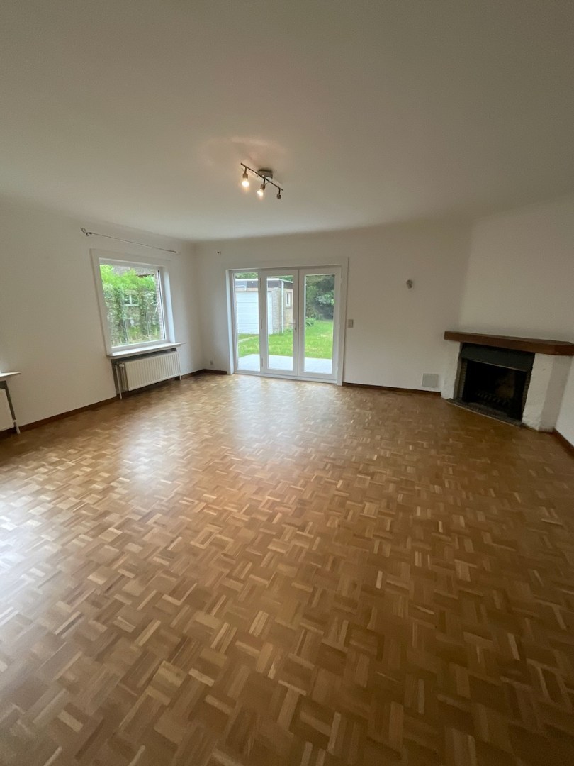 Ruime gezinswoning met garage en tuin 