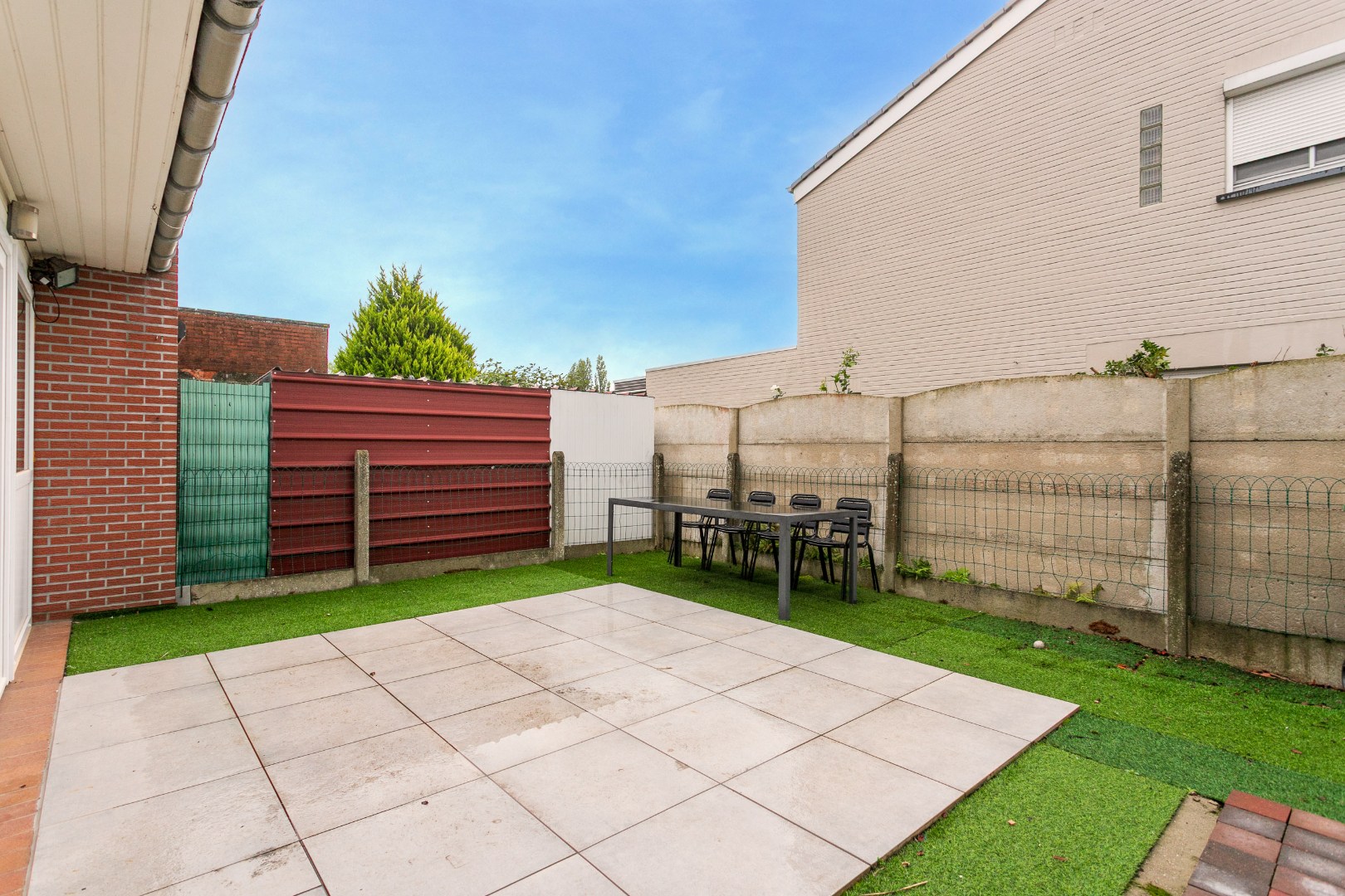 Rustig gelegen driegevelwoning met 3 slpk te Galmaarden 