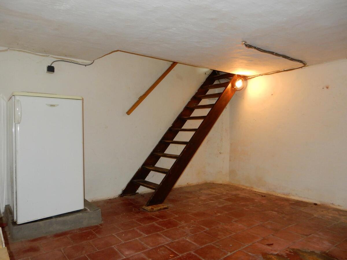 Ruime woning met een zeer groot terras 