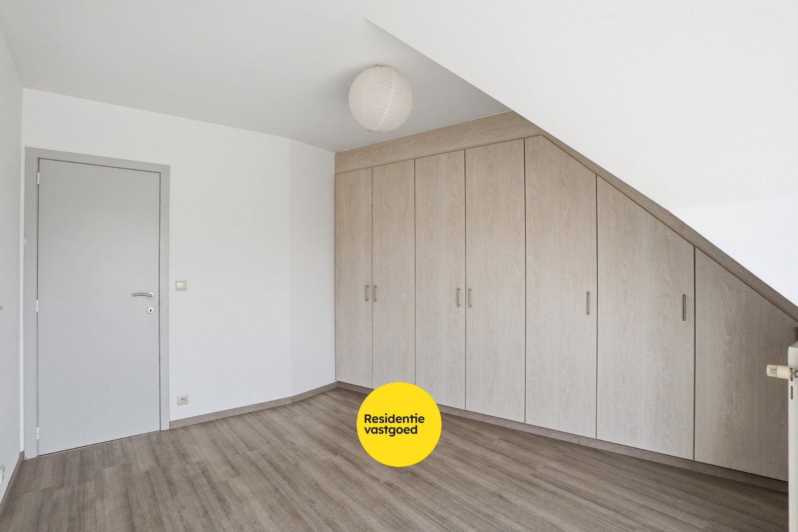 Instapklaar appartement met 2 slaapkamers te Eernegem 