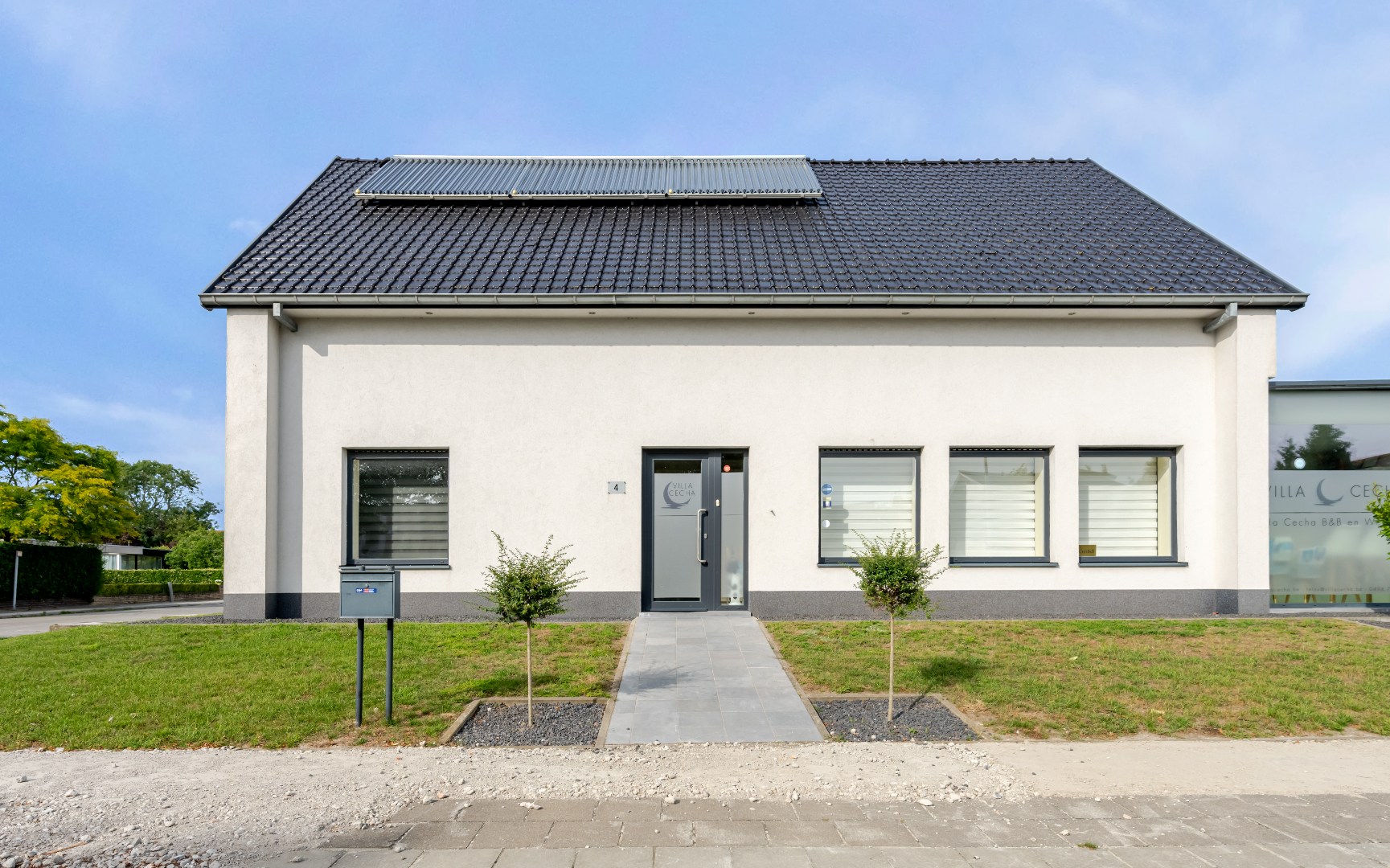 Energiezuinige villa met exclusieve wellness en polyvalent bijgebouw in Oostende 