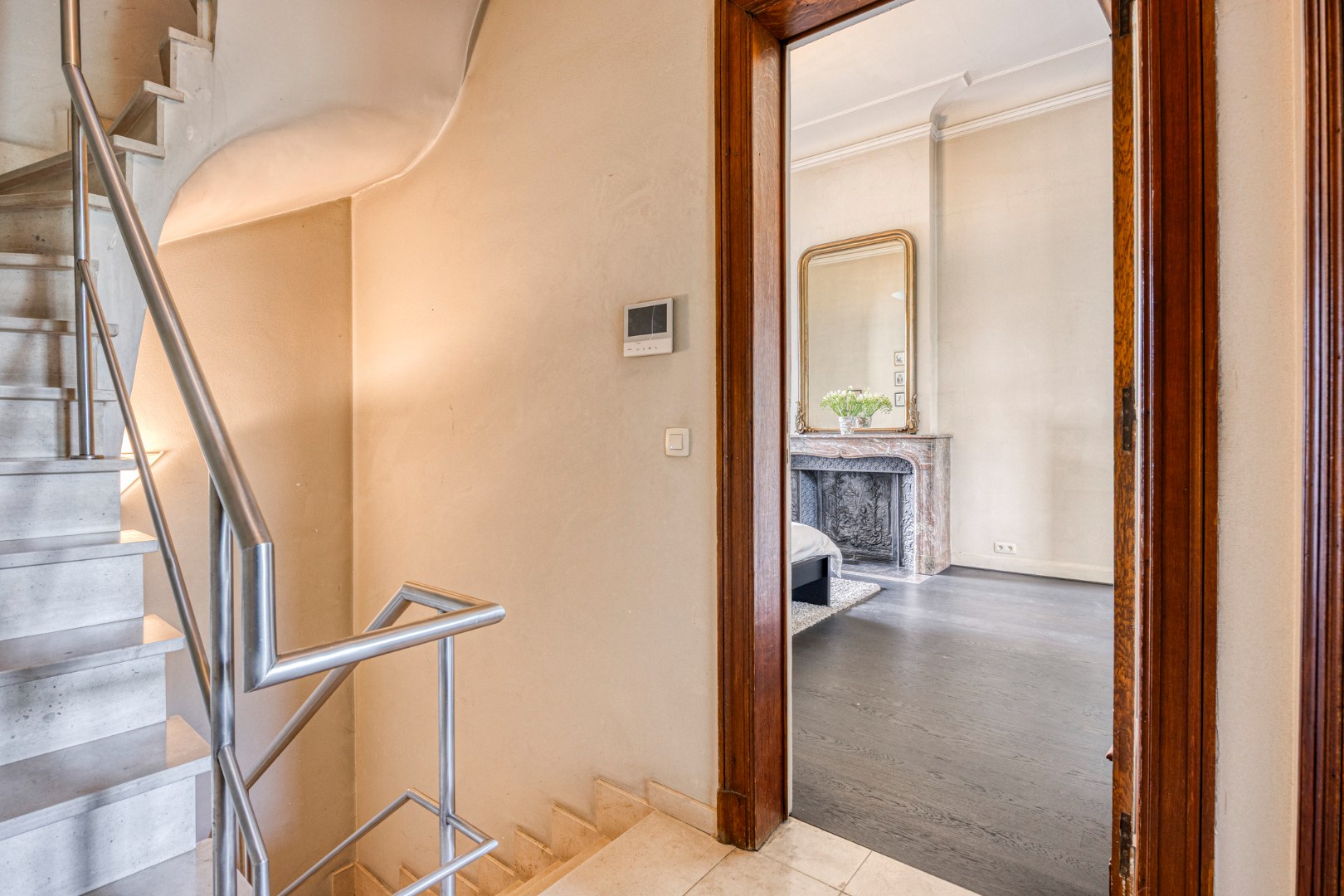 Prachtig herenhuis op de Tiensevest met mogelijkheid tot praktijkruimte - bewoonbare opp. 555 m² 