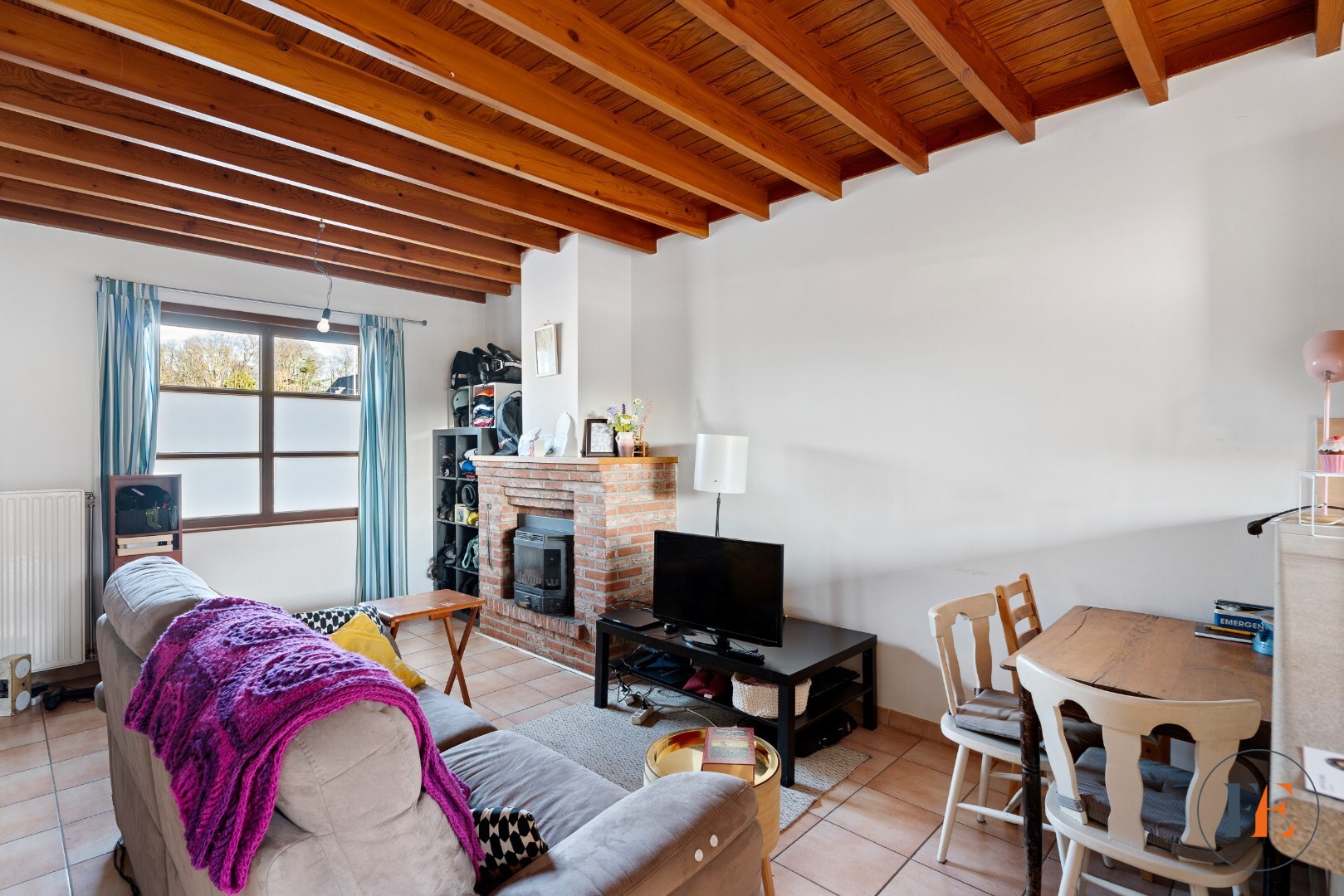 Knusse starterswoning met zicht op het water 