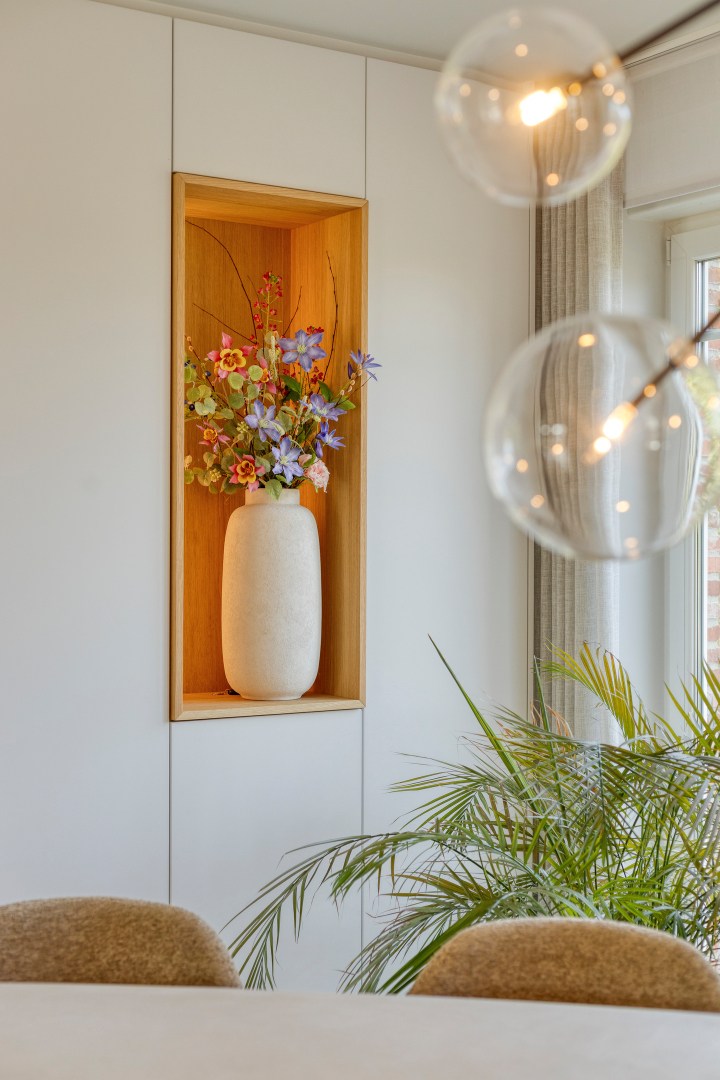 Exclusieve en energiezuinige villa met 5 slpk. in Geel 