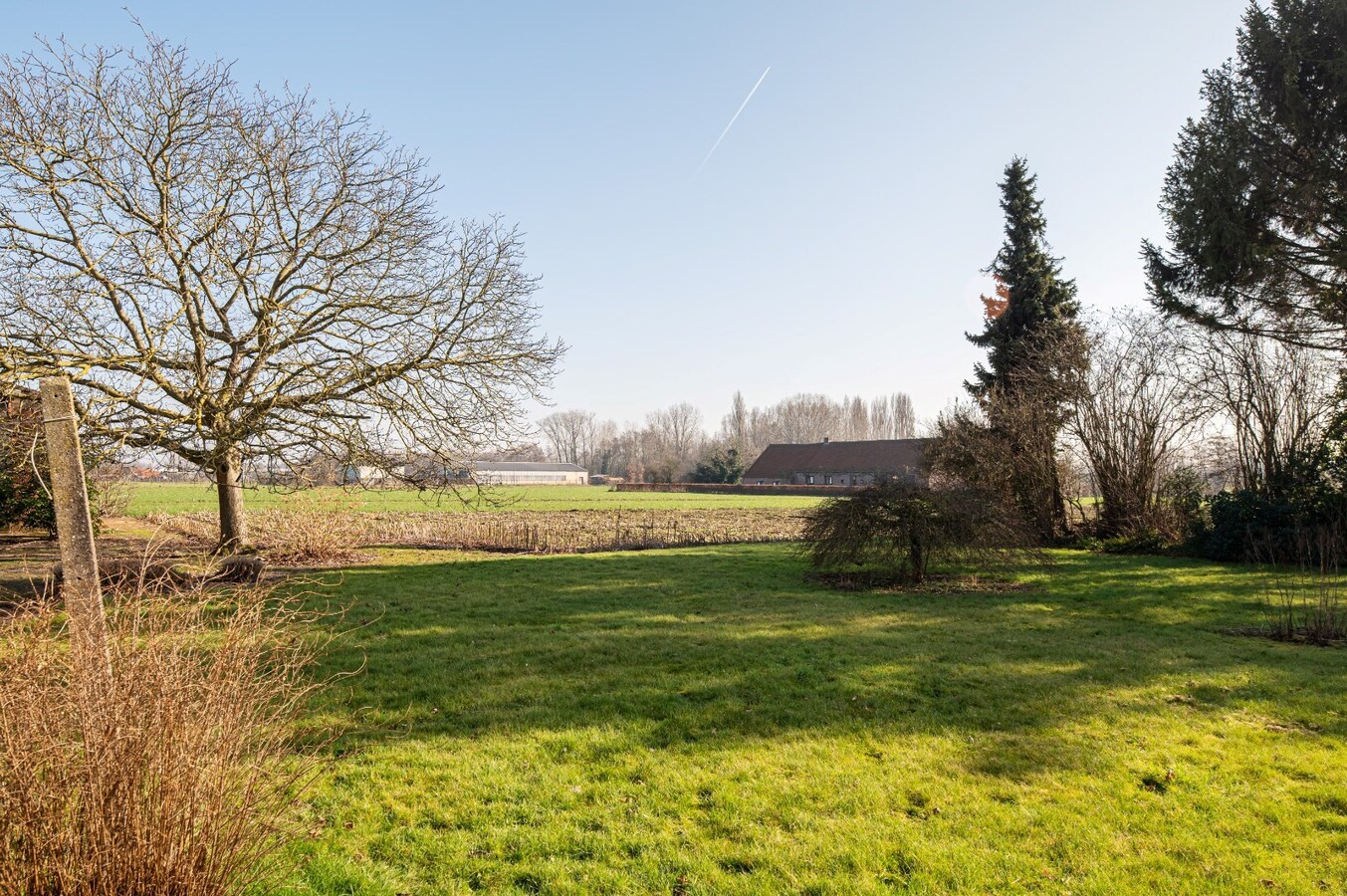 Authentieke hoeve met bijgebouw op 52 a 84 ca 