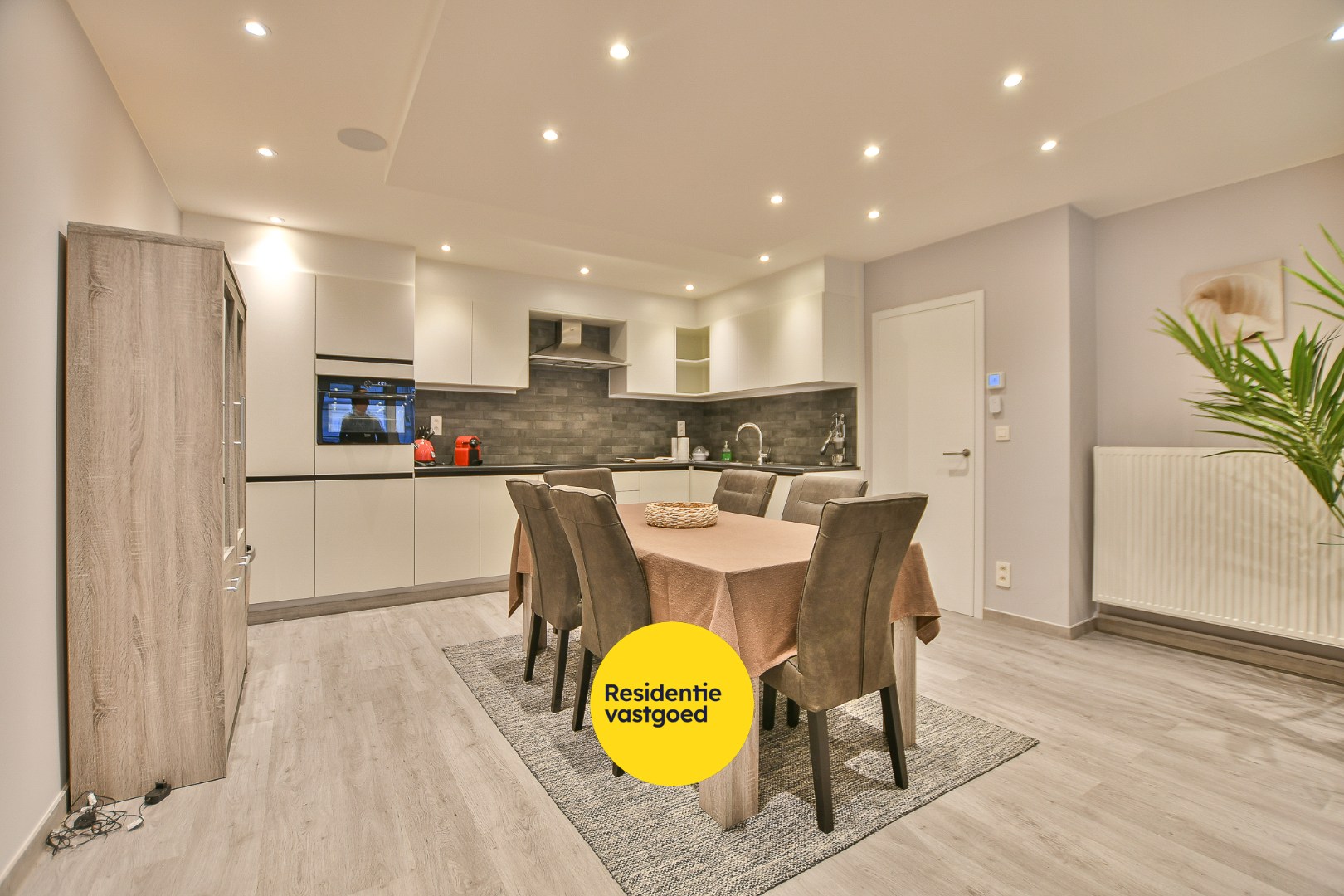 Gerenoveerd appartement met 2 slaapkamers te koop op toplocatie te Blankenberge! 