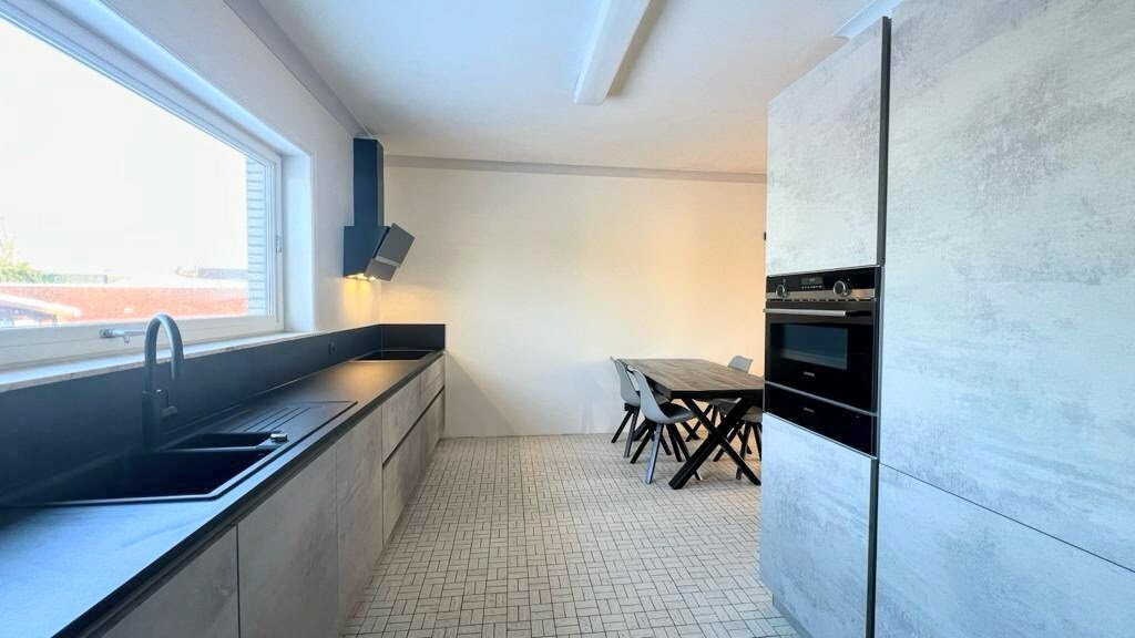 Ruime, gerenoveerde bungalow op perceel van 1032 m² 