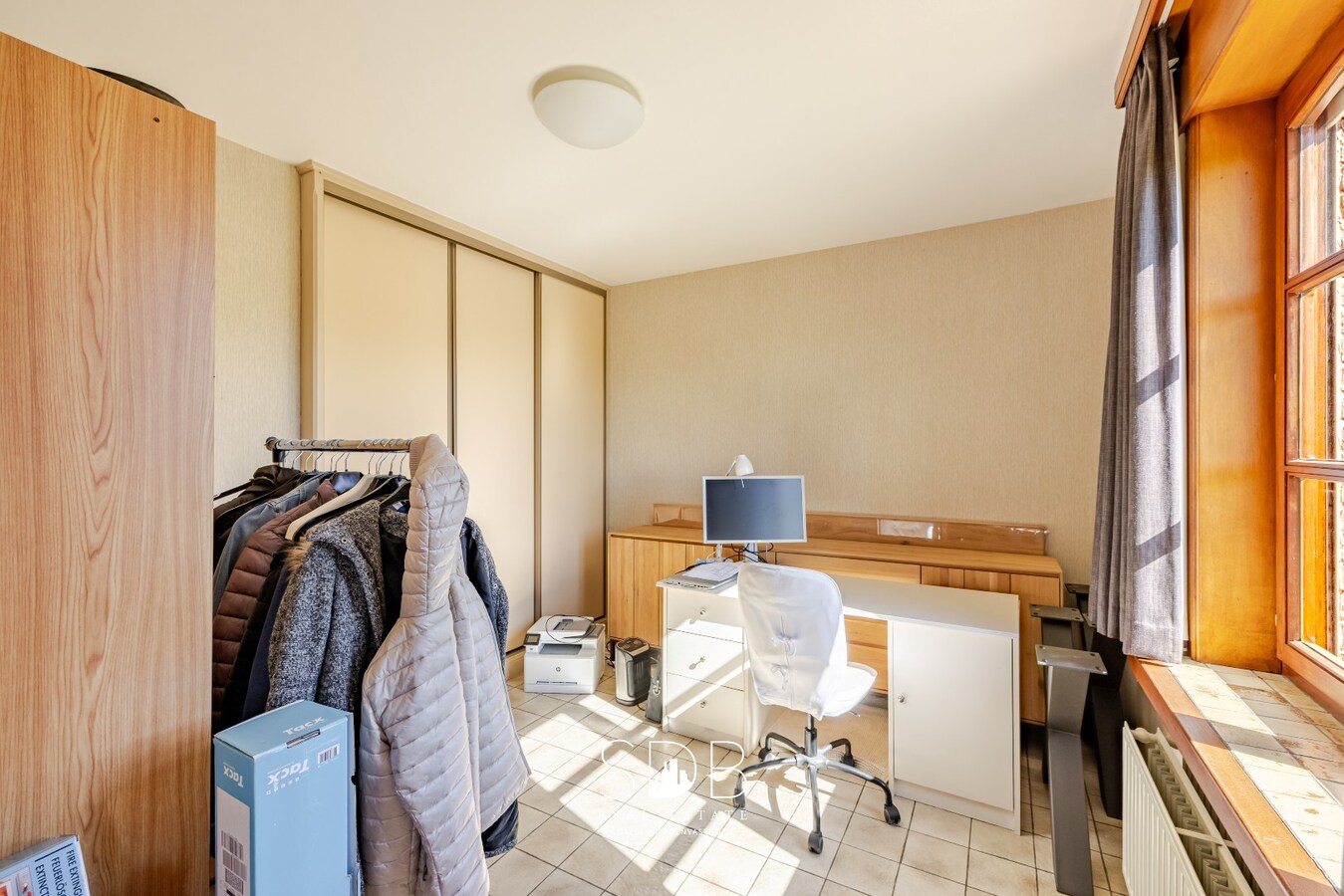 Boerderij met aanpalende graslanden op 12.970m² + mogelijkheid tot bijkopen graslanden +/-20ha 