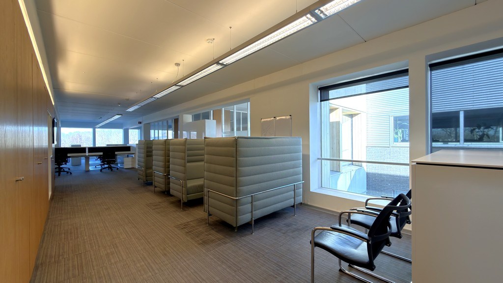 Volledig uitgeruste kantoren te huur langs E313 te Wommelgem