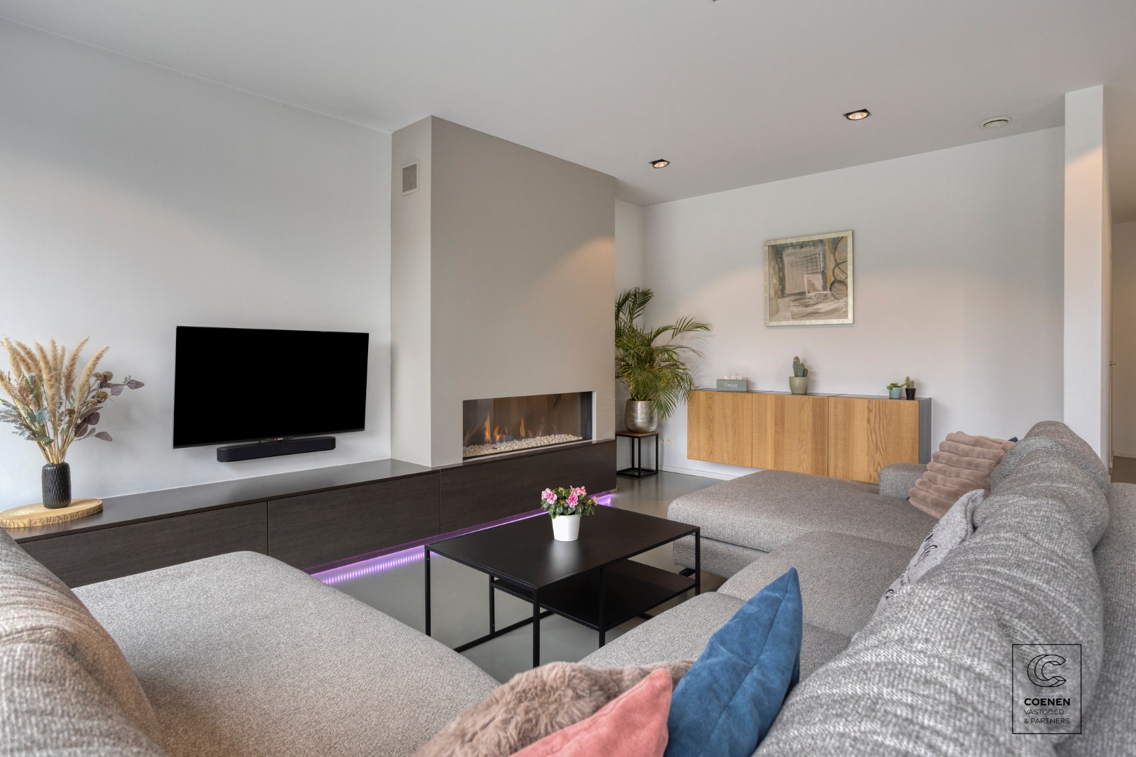 Prachtige woning (2013) van 256 m² met 4 slaapkamers in een doodlopende straat te Grobbendonk! 