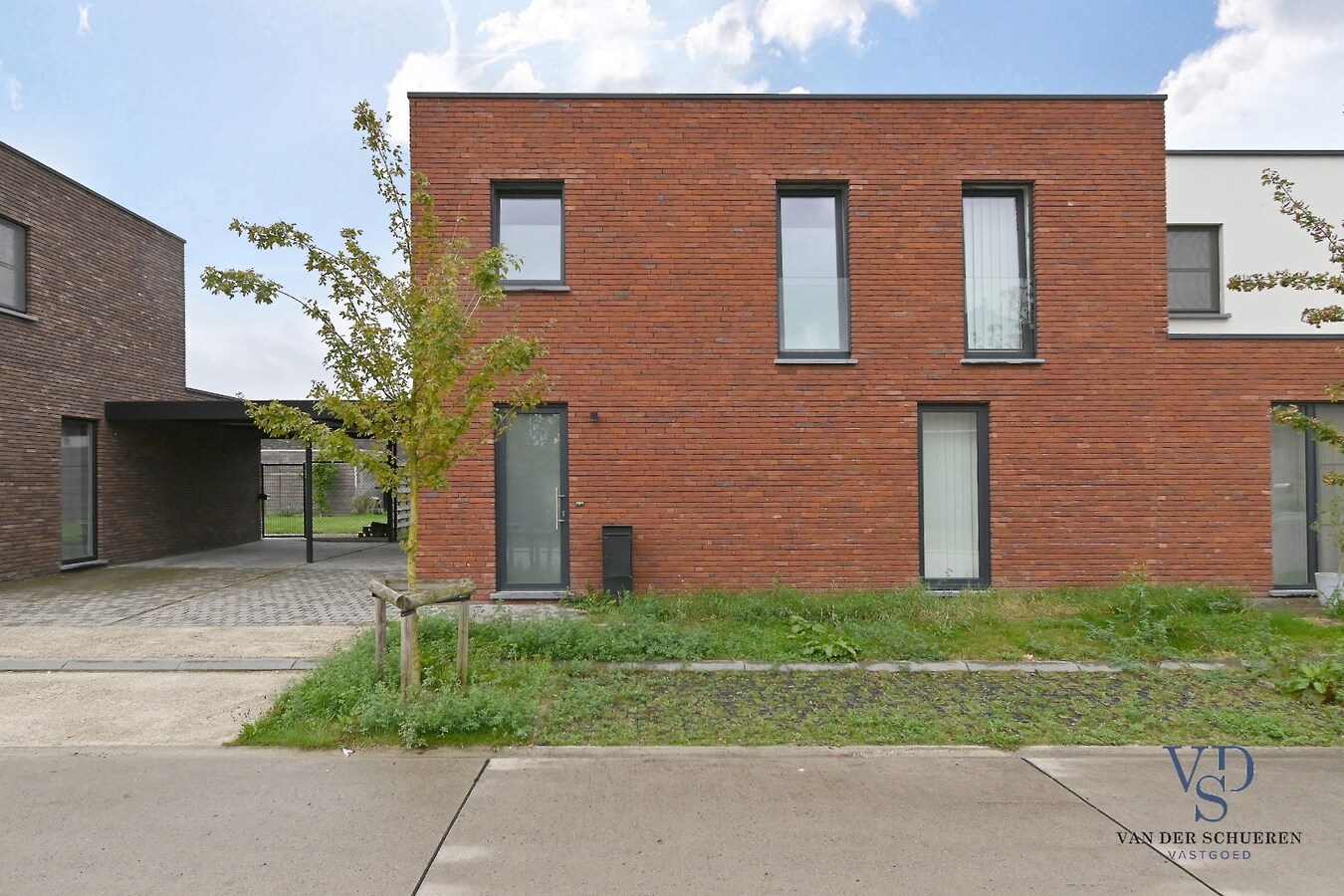 Unieke woning mét tuin in Eke. 