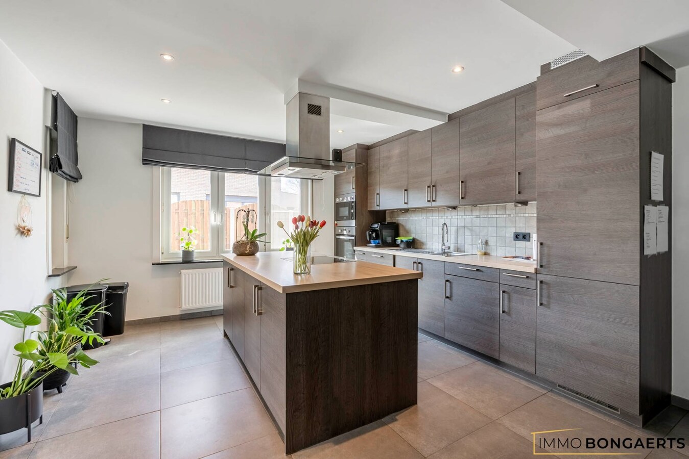 Gerenoveerde woning met vier slaapkamers 
