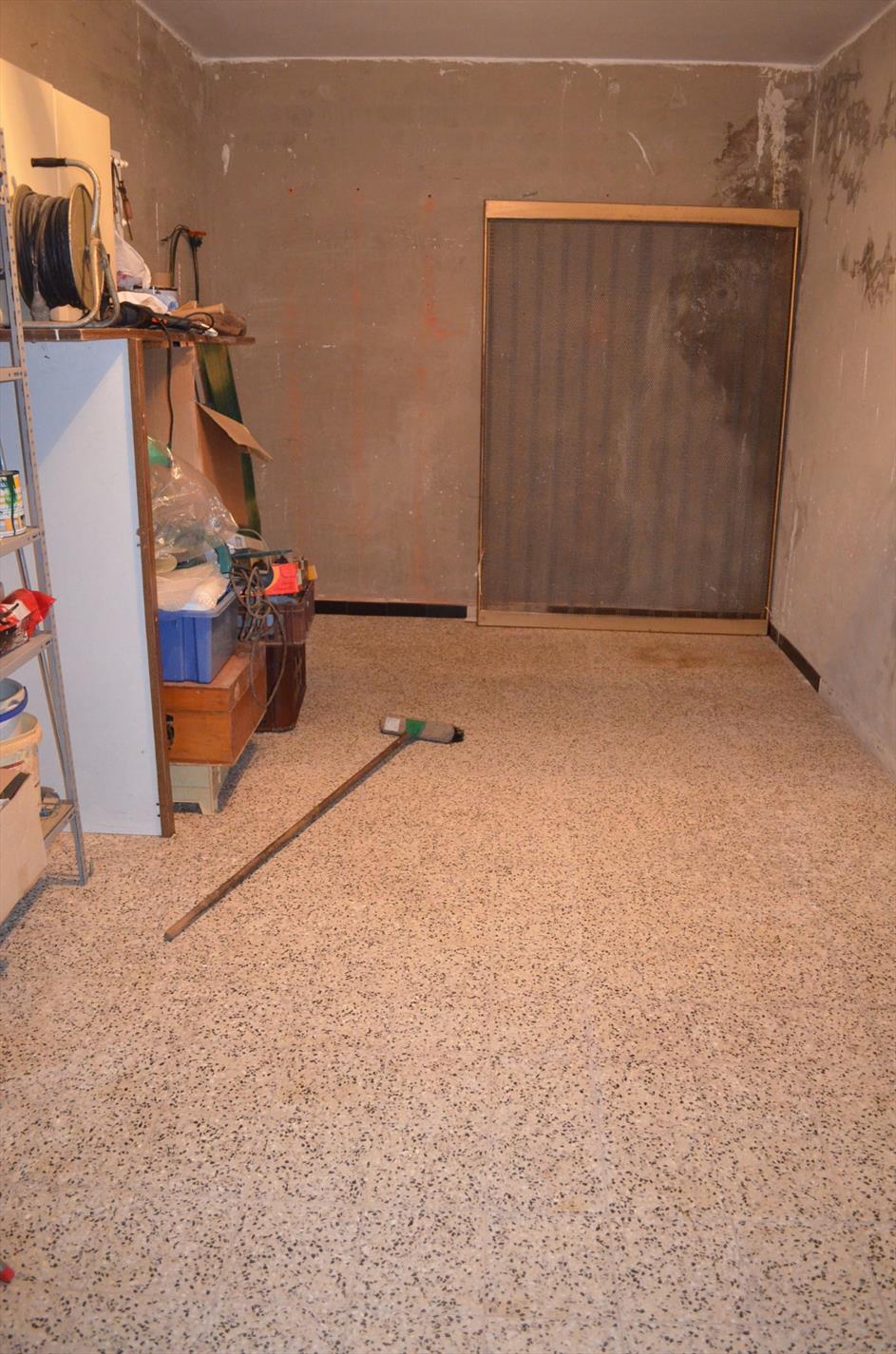 Gelijkvloers app. 2 slpks, tuin en garage te Adegem 