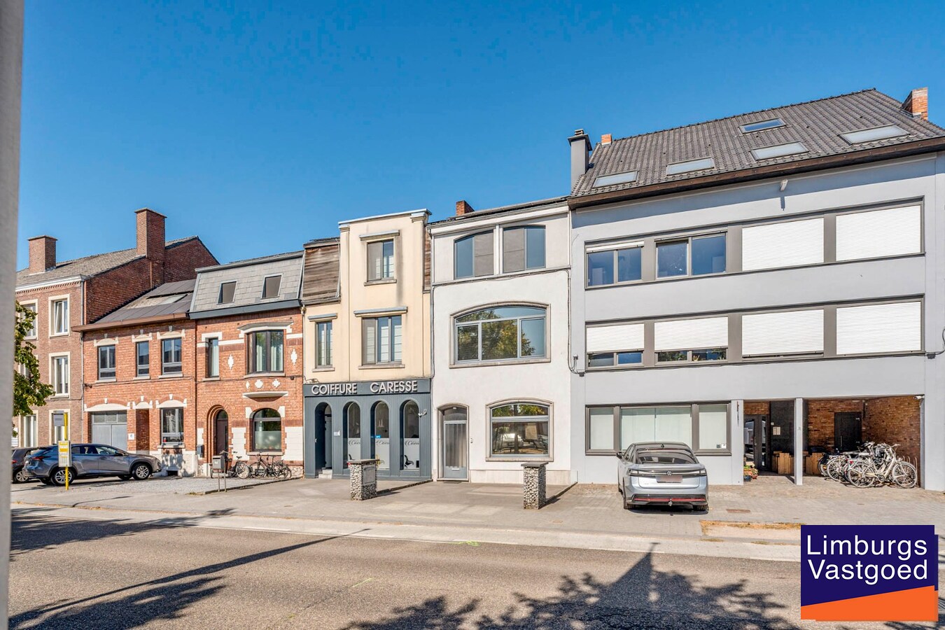 Uitzonderlijke stadswoning met praktijkruimte en tuin, tussen de kleine en grote ring 