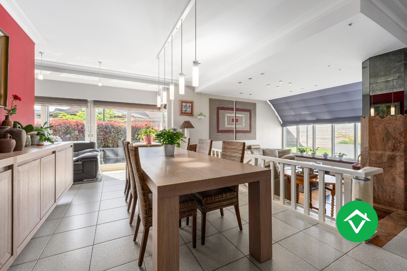 Alleenstaande woning met 5 slaapkamers en garage te Torhout 