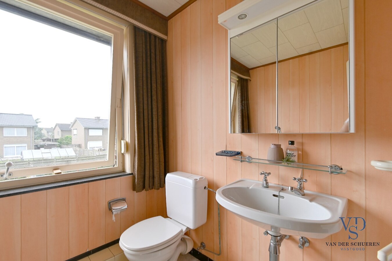 Degelijke Half Open Bebouwing 