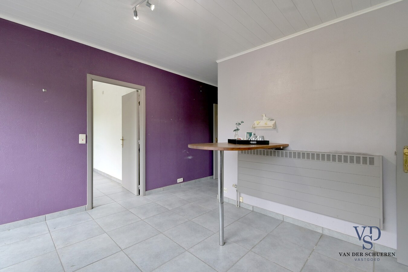 Goedgelegen bungalowwoning te Moerbeke. 