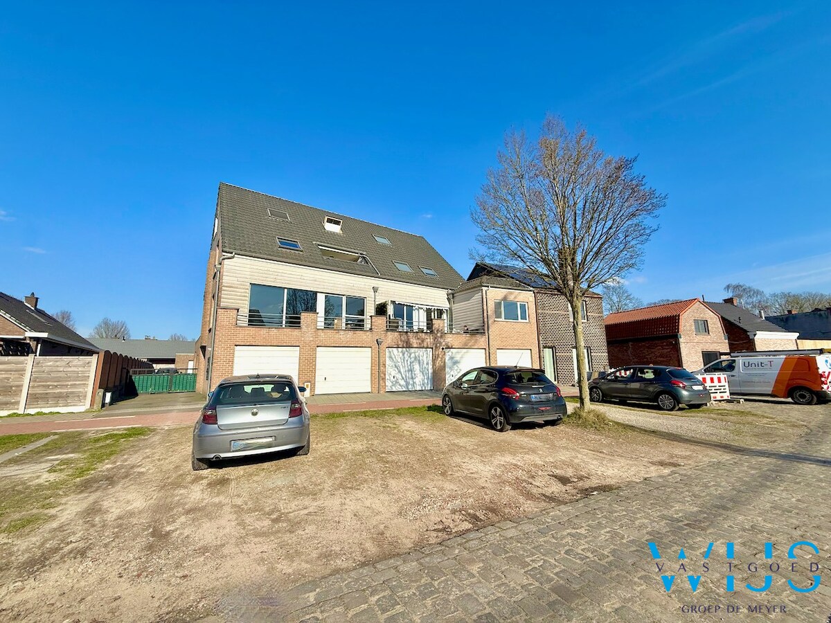 Super tof appartement met leuk dakterras &amp; garage te ERTVELDE / RIEME! 