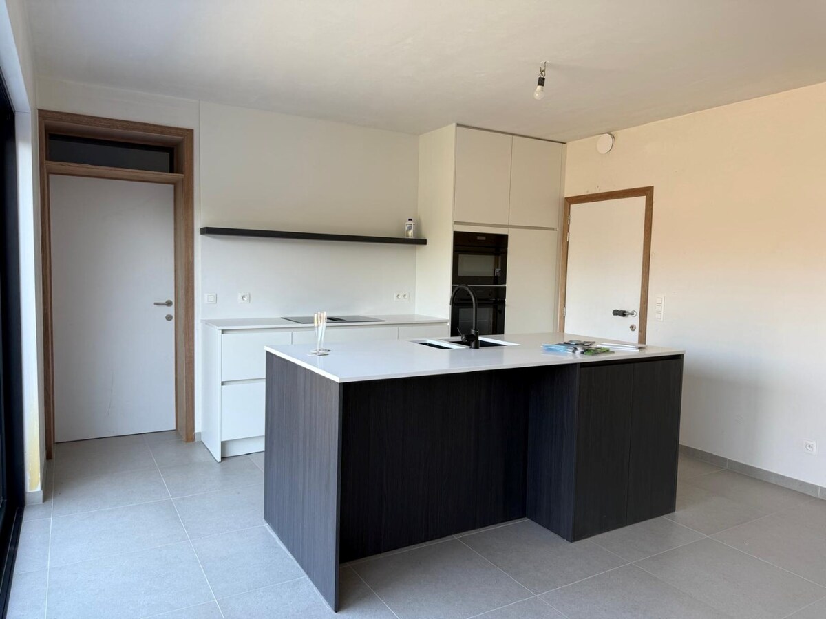 Instapklare nieuwe woning in een rustige woonwijk 