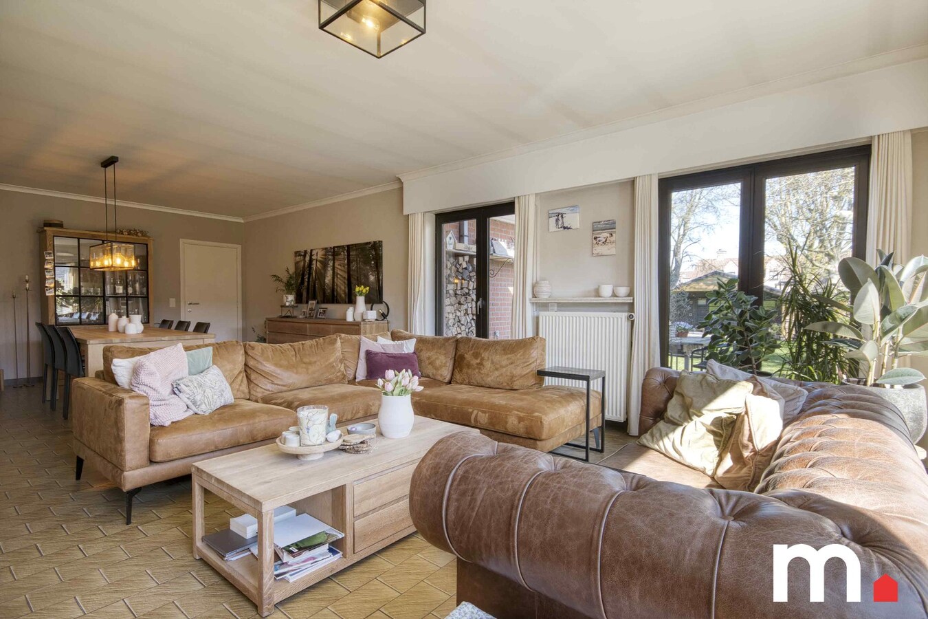 Mooie en welgelegen bungalow in centrum Oostrozebeke ! EPC B ! 