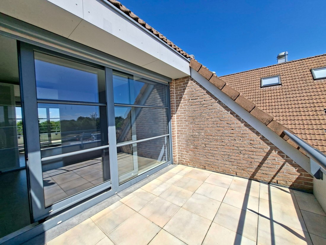 Centraal gelegen ruim 3 slaapkamer appartement te Lanaken 