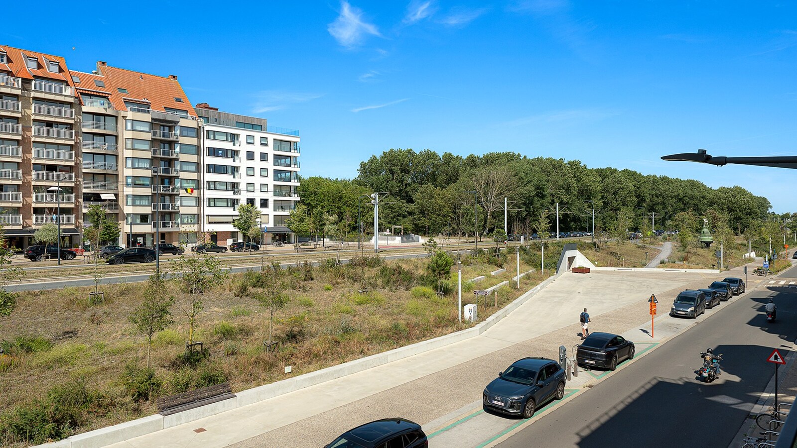 Subliem recent appartement (2020) op toplocatie op slechts 300 meter van de zeedijk te Heist 