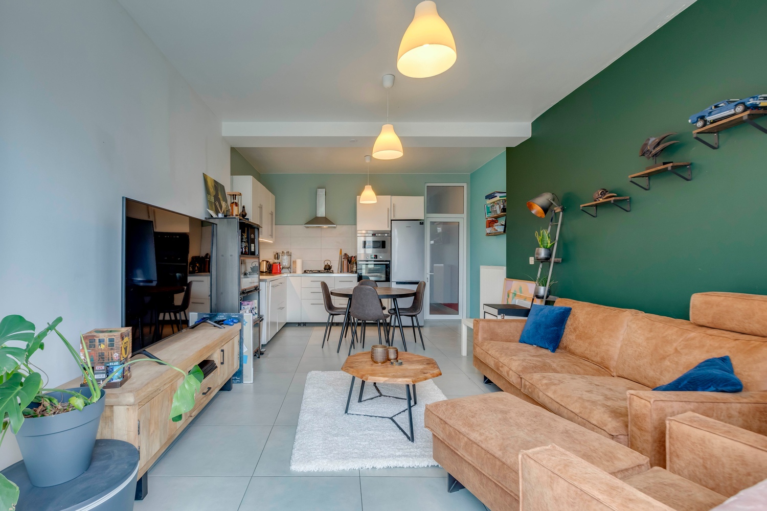 instapklare rijwoning met uitstekende ligging en tuin 