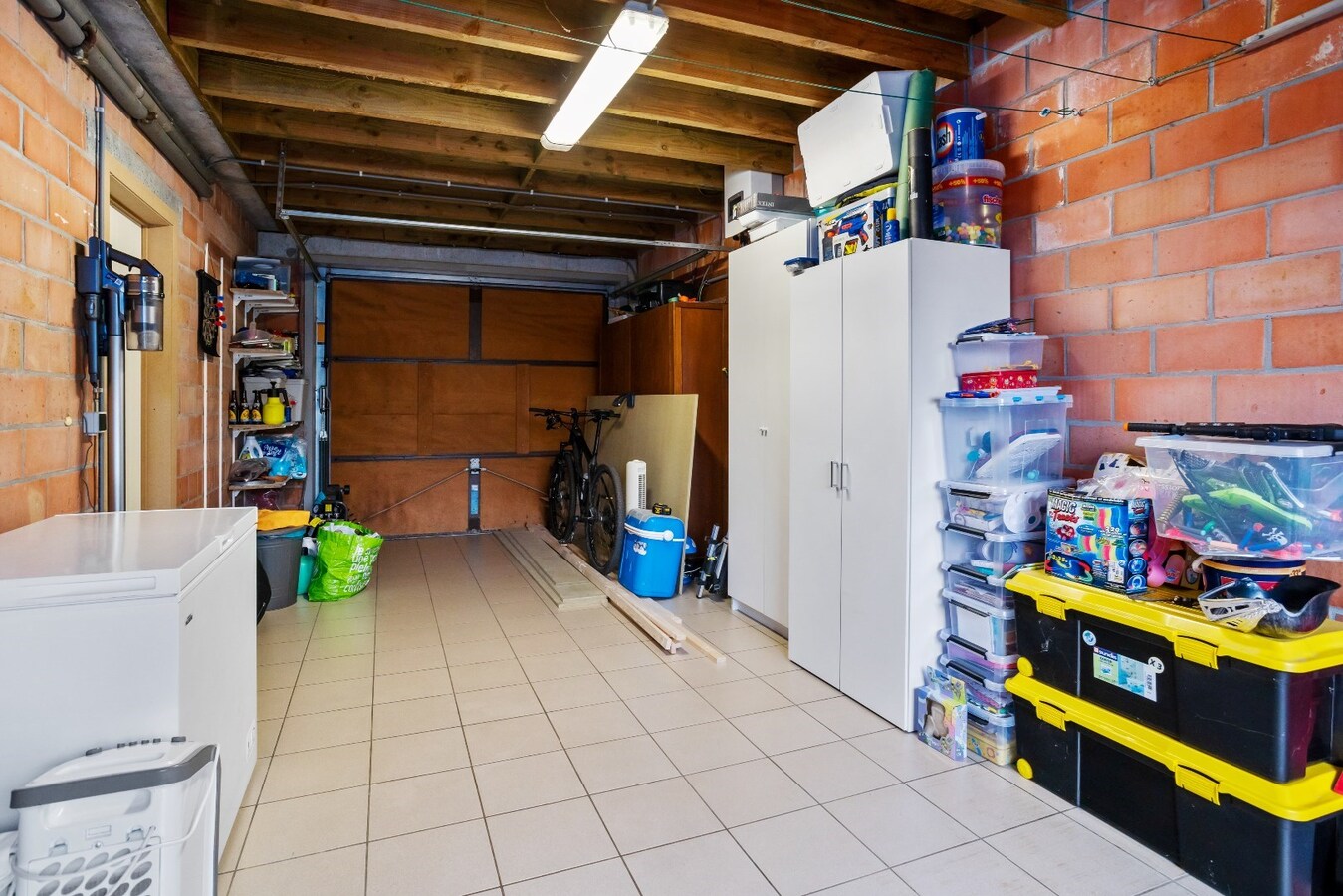 Centraal gelegen, halfopen woning op perceel 624m² 