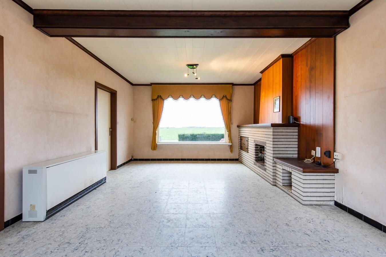 Landelijk gelegen woning met bijgebouwen op 9070m² 