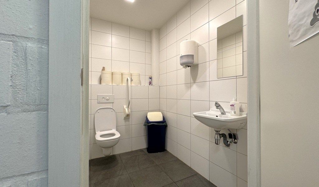 Kantoren en magazijn te huur in Ceka Center te Antwerpen