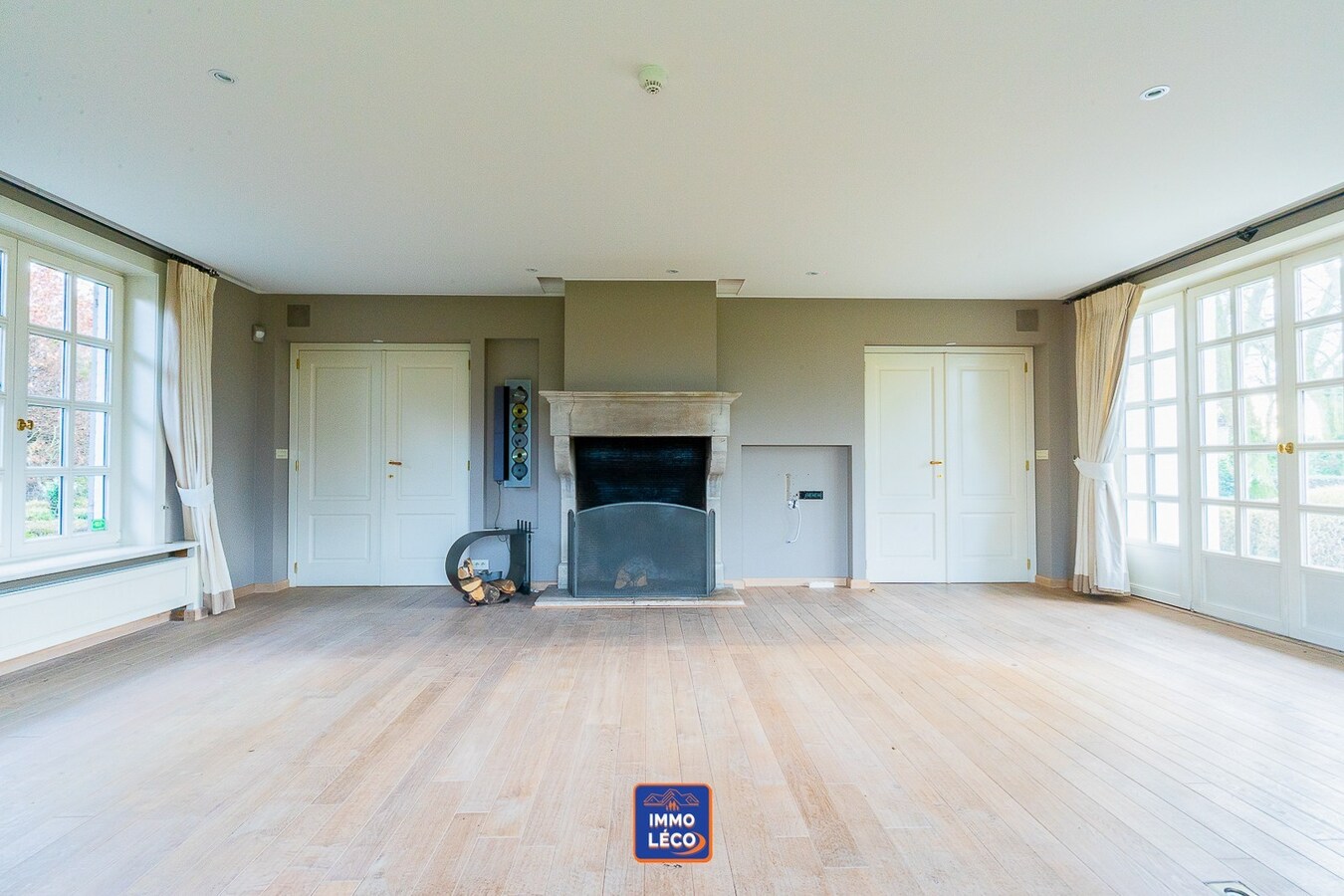 Propriété d'exception érigée sur 5592m², dans un environnement hyper prisé ! 