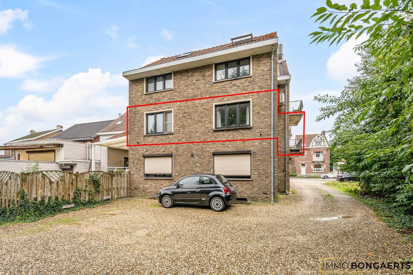Gemeubeld appartement met 2 slaapkamers 