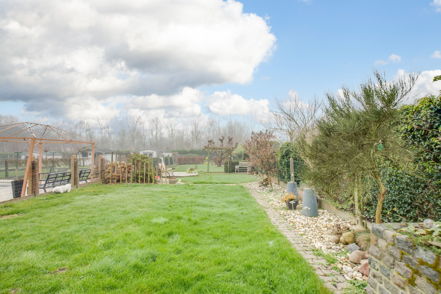 Instapklare woning met 2 slpks, tuin op 6a en 6ca Herzele(Borsbeke) 