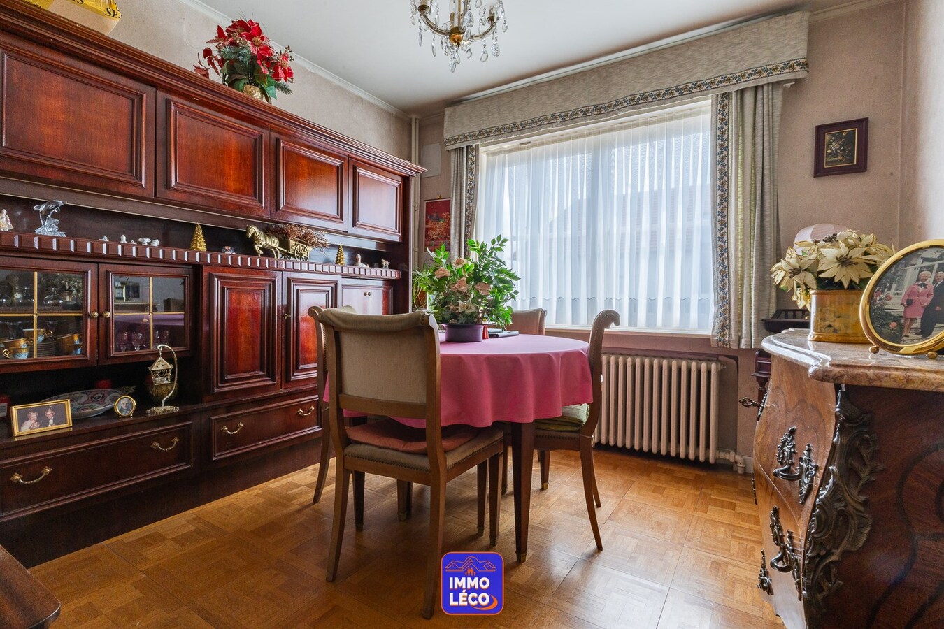 Villa érigée sur 1436m² avec garage, parking et grand jardin, secteur prisé "La Coquinie" !! 