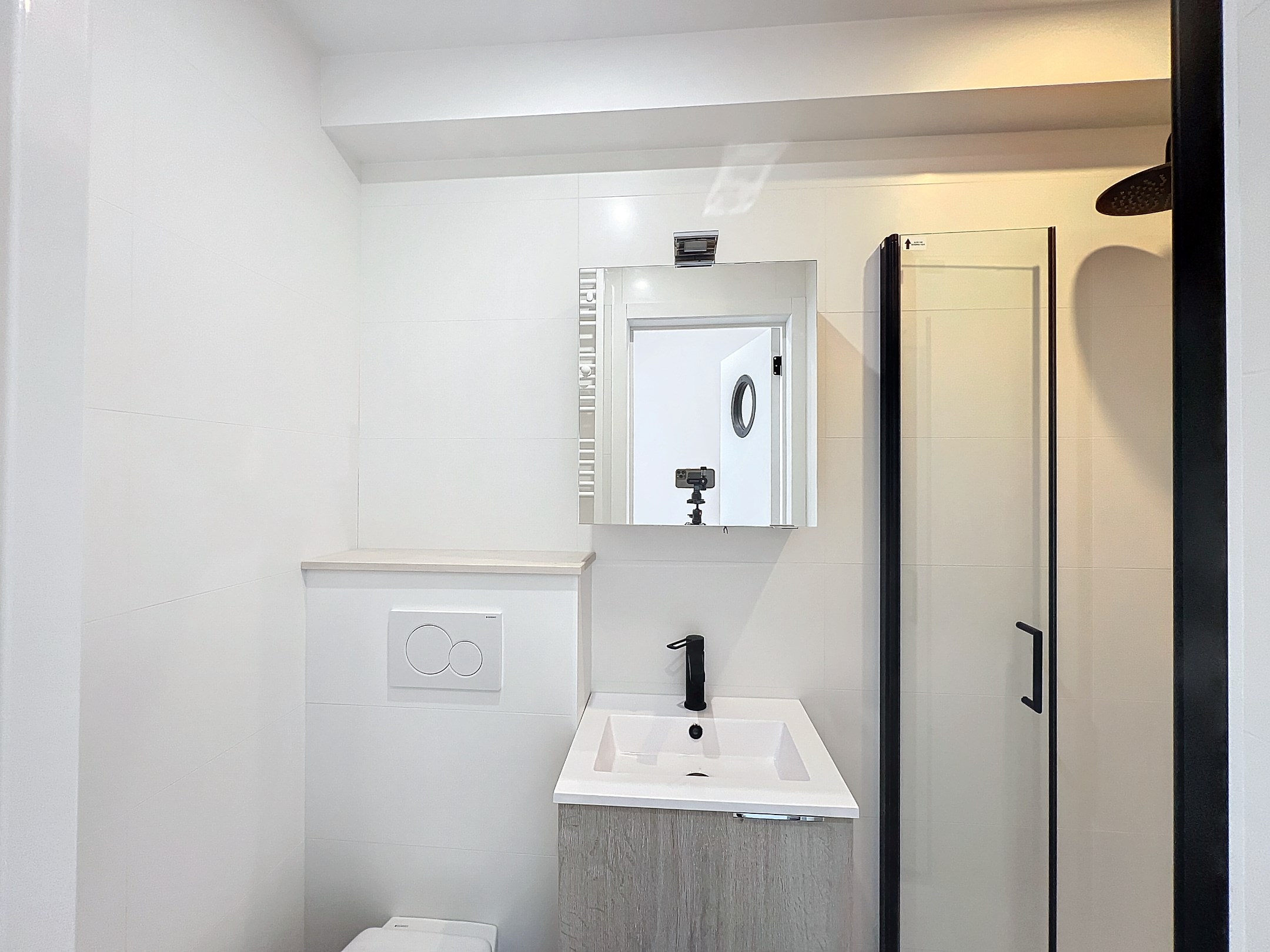 Stijlvol gerenoveerd 1-slaapkamerappartement met zeezicht op een toplocatie 