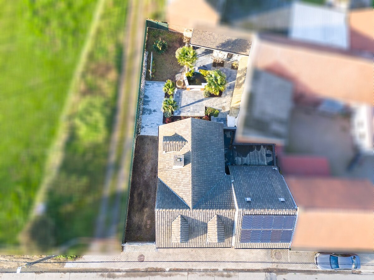 Hedendaagse en energiezuinige HOB in landelijke omgeving 