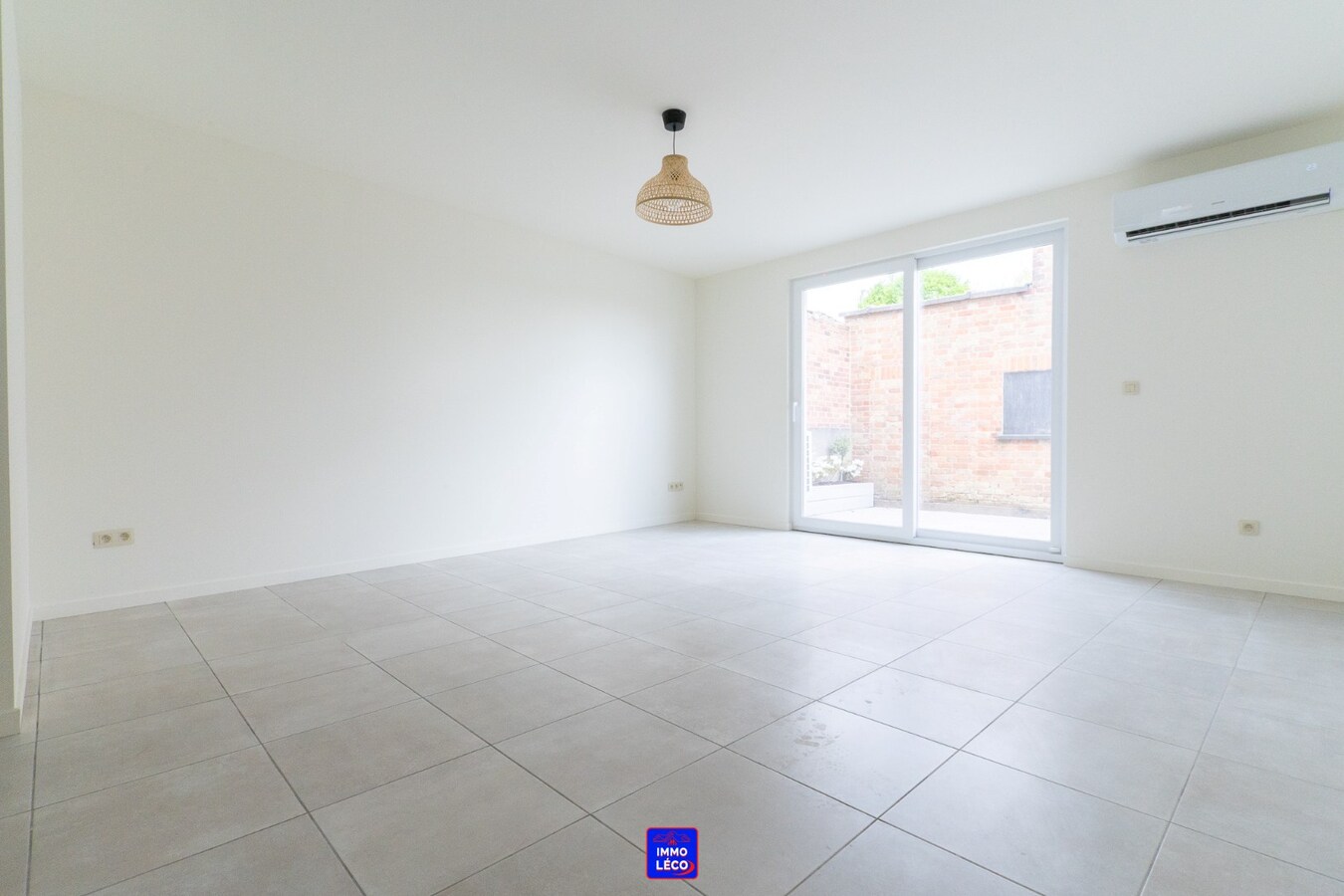 Appartement neuf rez-de-chaussée avec terrasse, idéal investisseurs ! 