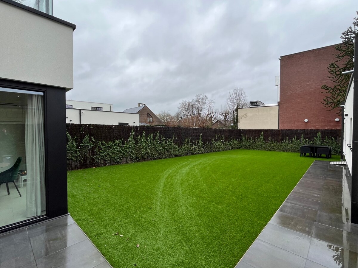 Energiezuinig, gelijkvloers 2-slpk-appartement 